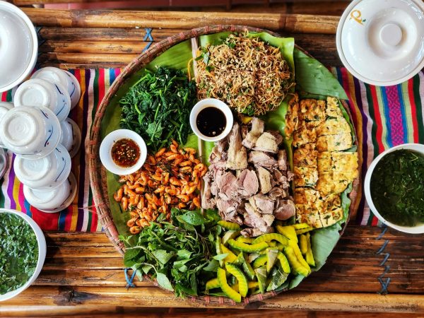 Thực đơn tại Nhà đồi (Áp dụng cho đoàn khách 8 người trở lên)